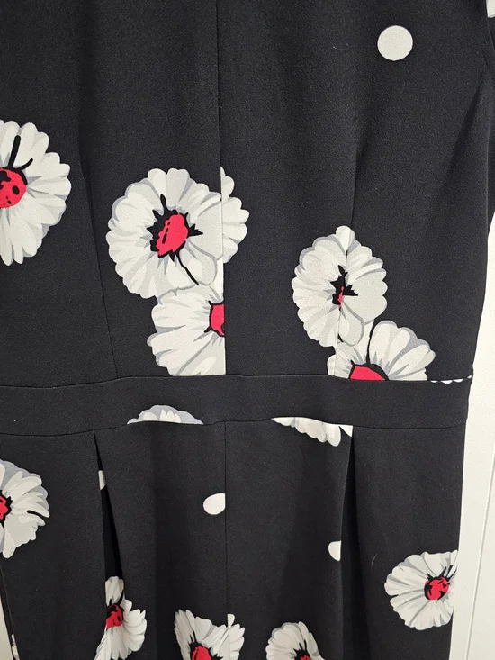 Black Floral A-Line Dress Size M Back Daisy Print  Fit & Flare Minimalist Retro - Picture 10 of 14